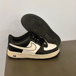 Nike Black and White Low-Top Sneakers